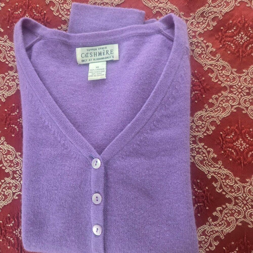 Sutton Studio 100% cashmere sweater